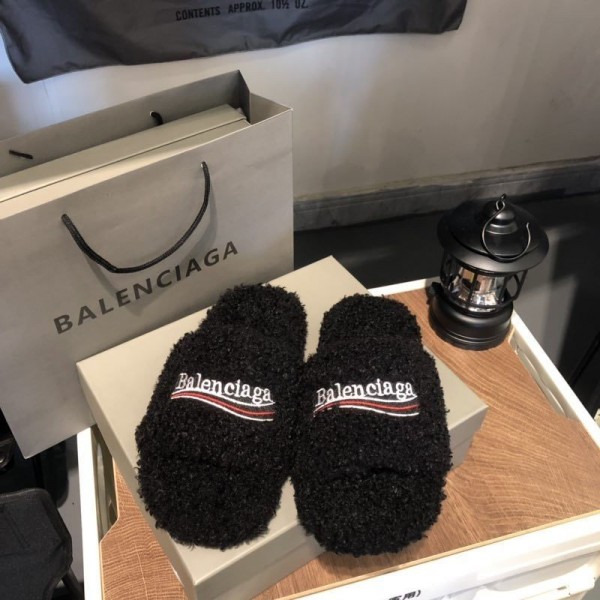 Balenciaga バレンシアガ ブランド スリッパ 洗える ふわふわ スリッパ ルームシューズ モコモコ タオル地 清潔 おしゃれ かわいい 持ち運び 刺繍 レディース