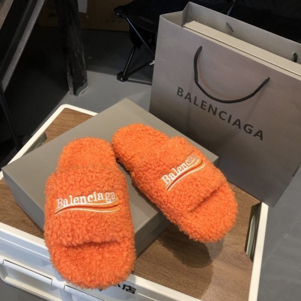 Balenciaga バレンシアガ ブランド スリッパ 洗える ふわふわ スリッパ ルームシューズ モコモコ タオル地 清潔 おしゃれ かわいい 持ち運び 刺繍 レディース