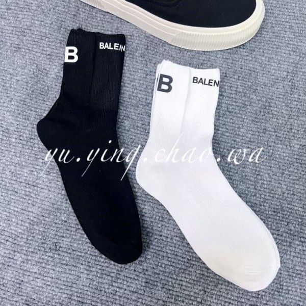 Balenciaga バレンシアガ ブランド ソックス 2点セット 大人気コットン 靴下 メンズ 通気性ブランドミドルソックス 高品質浅口ソックス 女の子好き 韓国