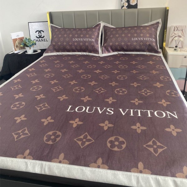 Lv ルイヴィトン ディオール シャネル グッチ バーバリー ベッドカバー 柔らかいハイブランド バスローブ メンズ 部屋着ハイブランド 寝具 抱き枕 布団カバー 3点セット ブランド クッションカバー  10色 150 * 200/180 * 200cm