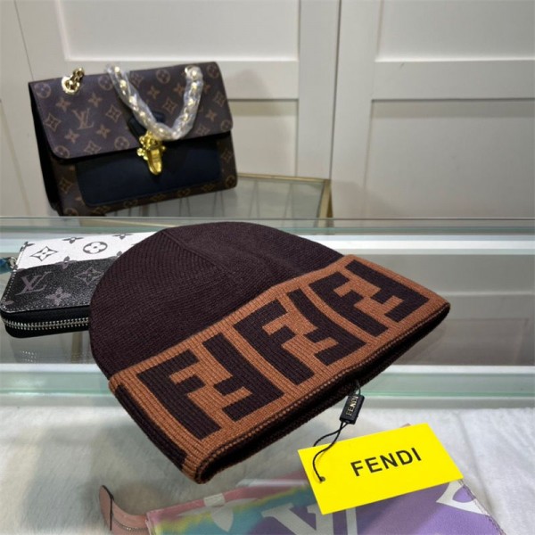 フェンディ ニット帽 メンズ 秋 冬 FENDI ブランド ニット帽子 防寒帽子 帽子 ニットキャップ 肌に優しい ff柄 通気 ふんわり アウトドア 旅行 男女兼用