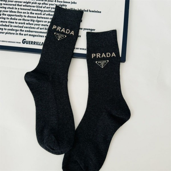 Prada プラダ ハイブランド ソックス 綿製レディース向け 靴下 かわいいコットン 靴下 メンズ 通気性ブランドミドルソックス 高品質