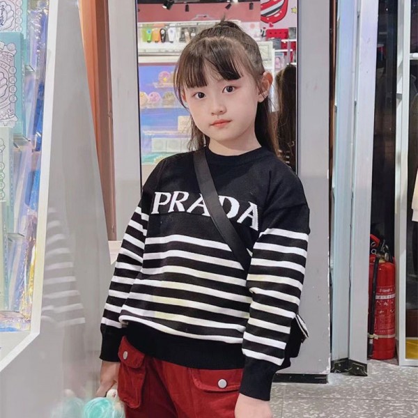 Prada プラダブランド子供服 ニットセーター 男の子 女の子 クルーネック 長袖 丸首 綿 キッズ 春秋冬 シンプル 通学 ボーイズ ガールズ 下着 インナー 防寒 90 - 150cm