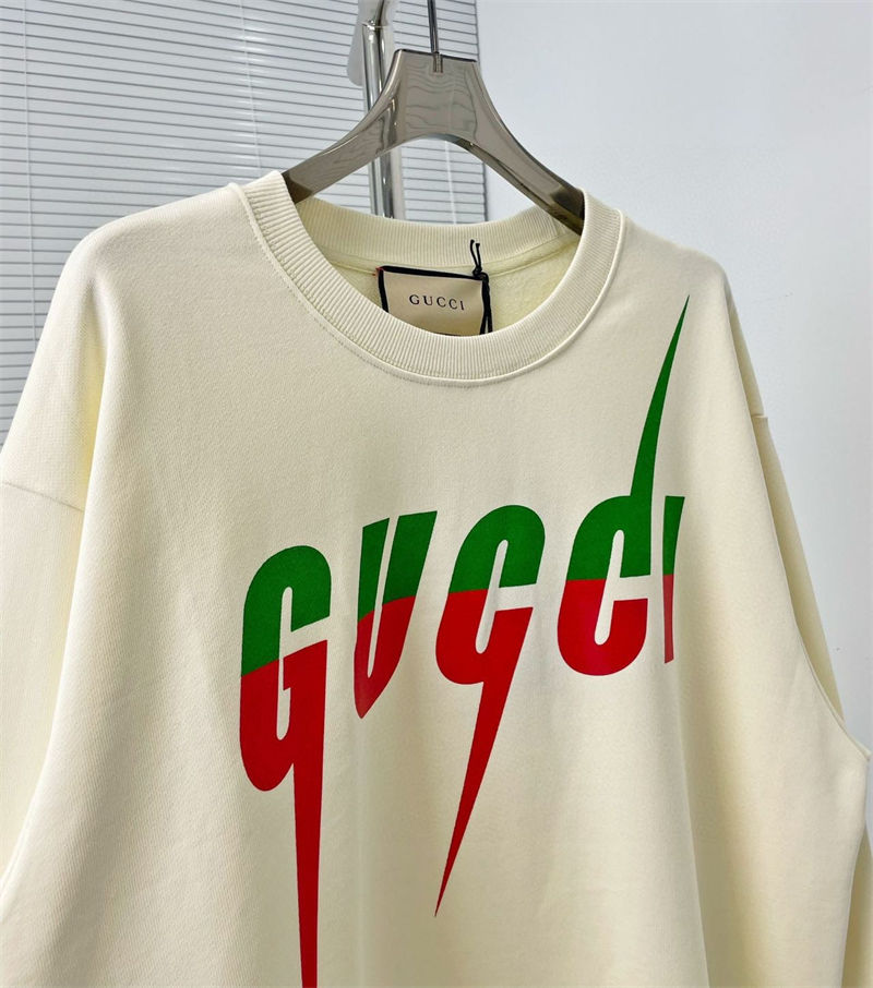 Gucci スウェットパーカー