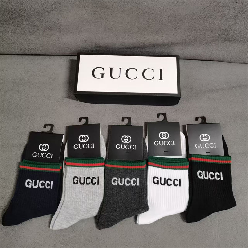 Gucci グッチレディース向け 靴下